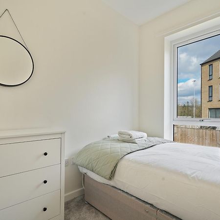 Mersey Way, Spacious 3 Bed Home, Close To Sheffield City Centre & Free Driveway Parking - Perfect For Workers, Groups & Families - Hosted By Stay Host Save Exterior foto